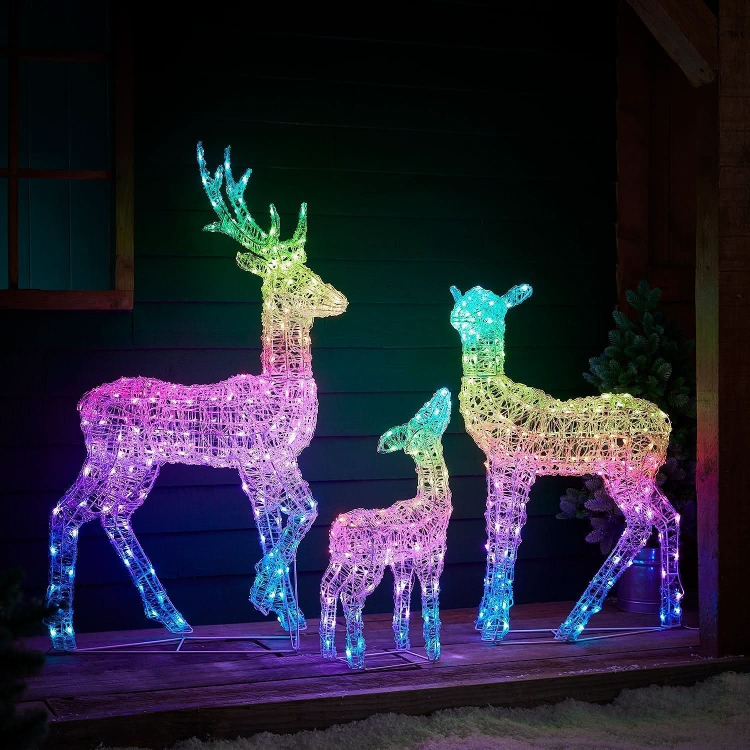 Conjunto de Renos Iluminados con LED RGB Inteligente y Control vía Wi-Fi