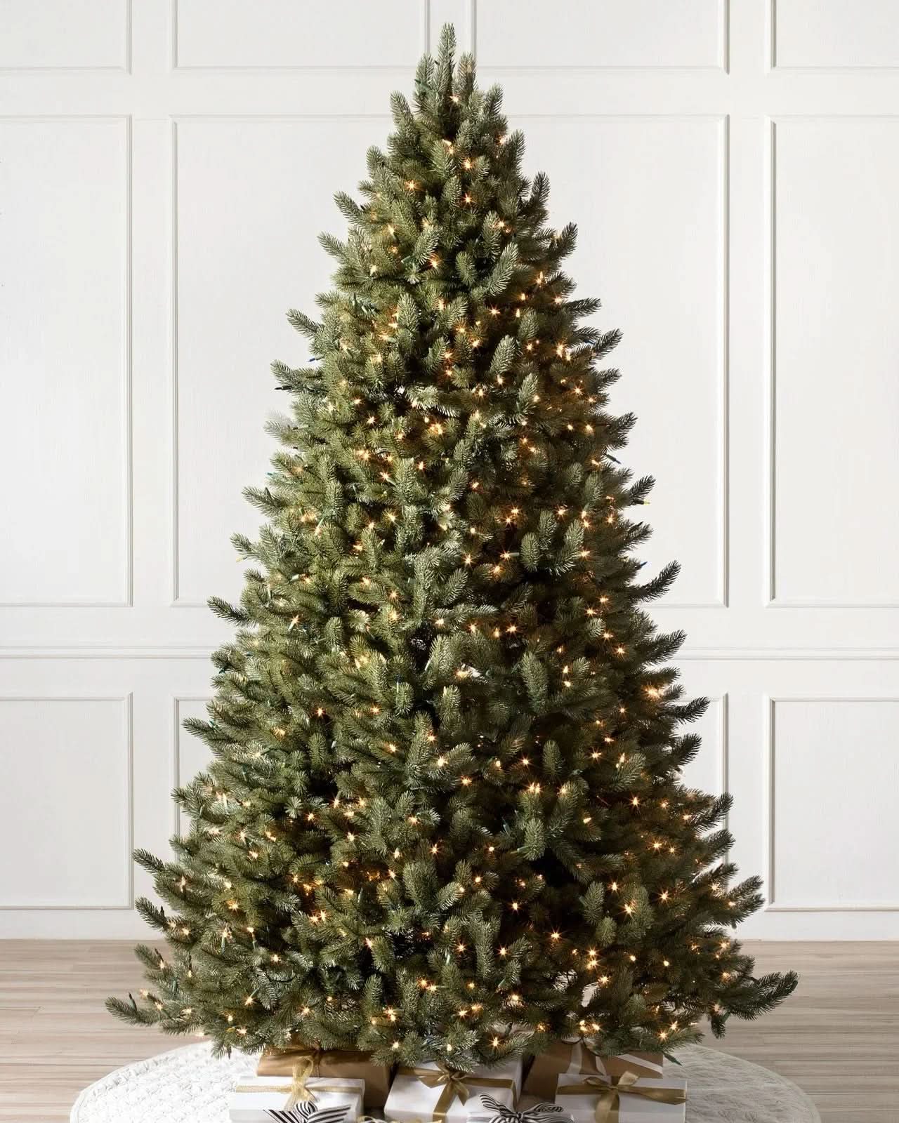 Árbol de Navidad Vermont White Spruce con Ramas Articuladas, Soporte Metálico y Micro LEDs Integrados