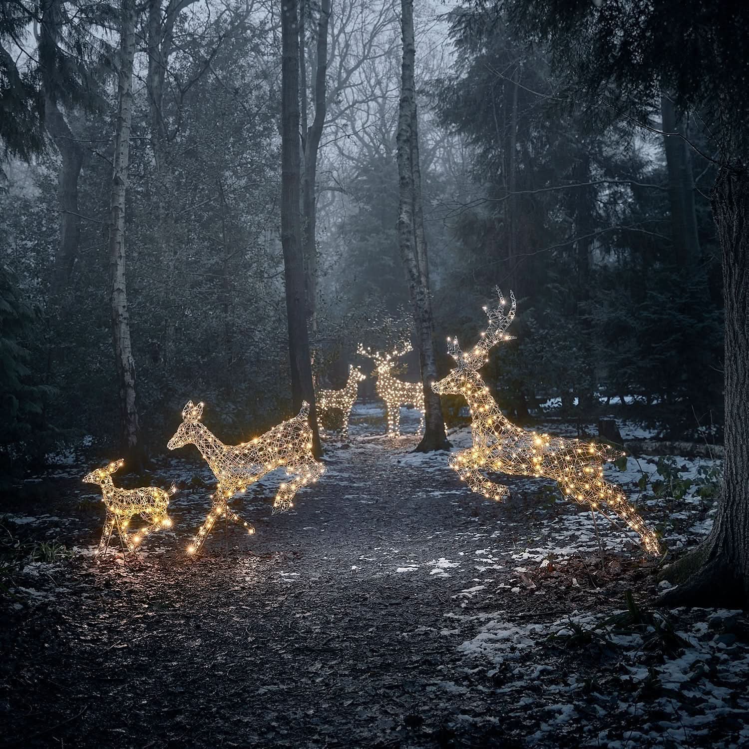 Conjunto Navideño de 5 Renos Iluminados con LED en Dos Colores