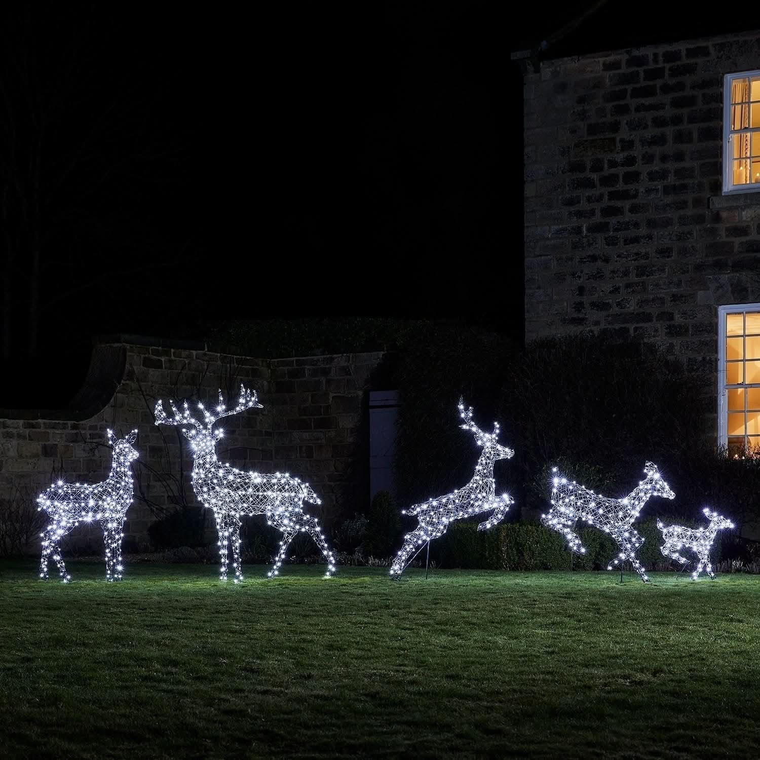 Conjunto Navideño de 5 Renos Iluminados con LED en Dos Colores